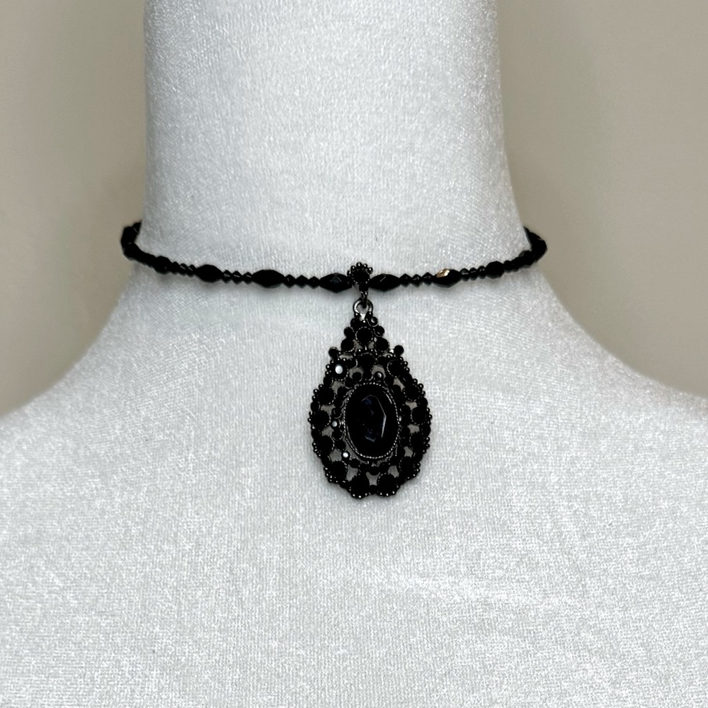 Black Beaded Wire Choker-Style Necklace with Large Tear Drop Pendant / BUNDLE ME